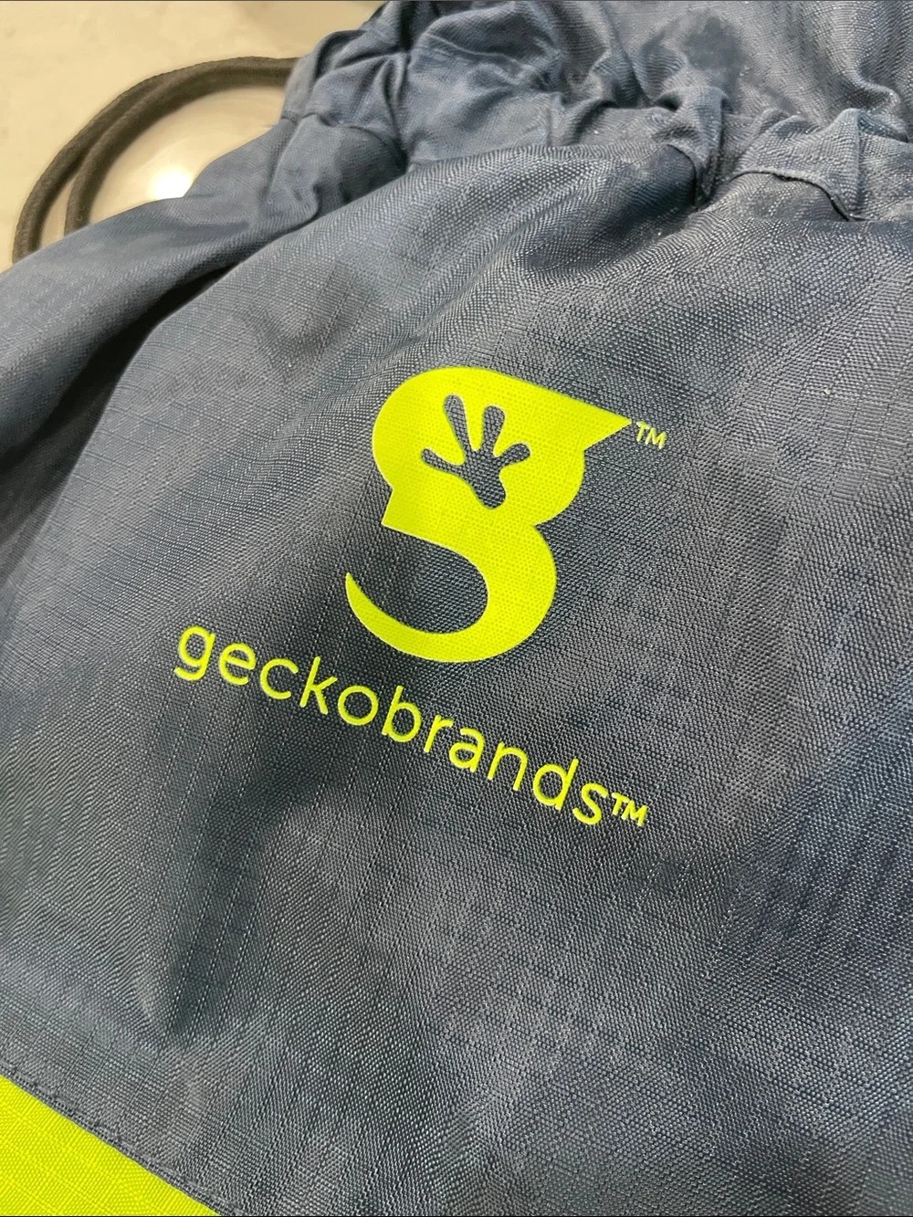 Geckobrands Navy and Neon Lime Waterproof Drawstring Backpack